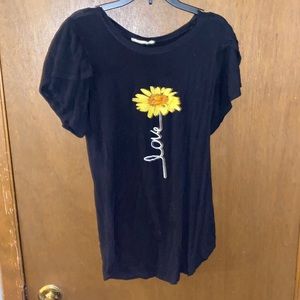 Black ruffle sleeve sunflower blouse